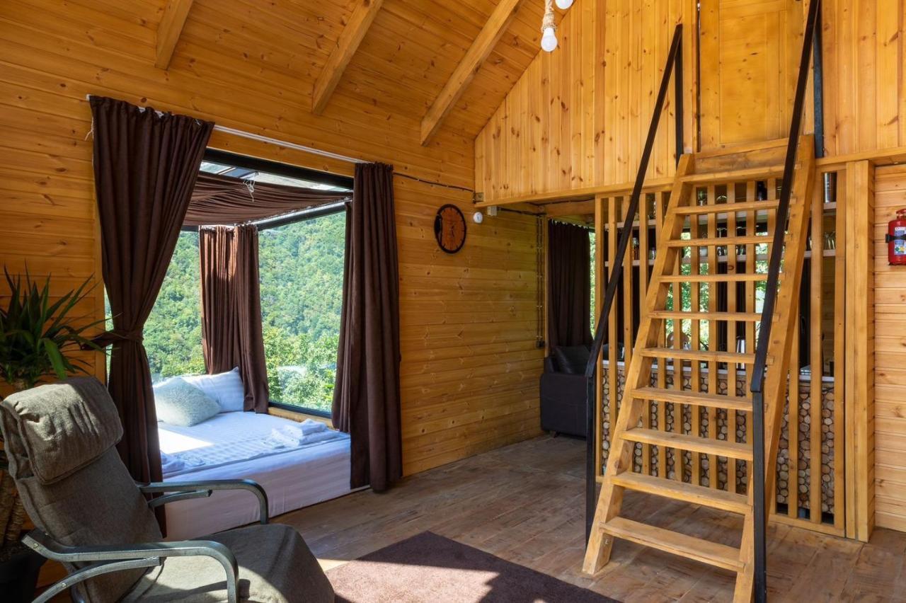 Woodpecker Georgia Otel Batum Dış mekan fotoğraf