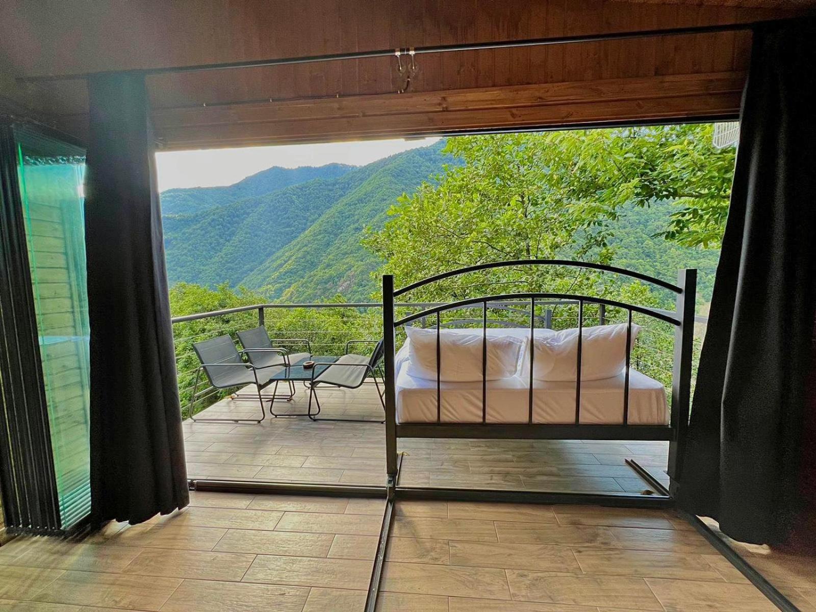 Woodpecker Georgia Otel Batum Dış mekan fotoğraf